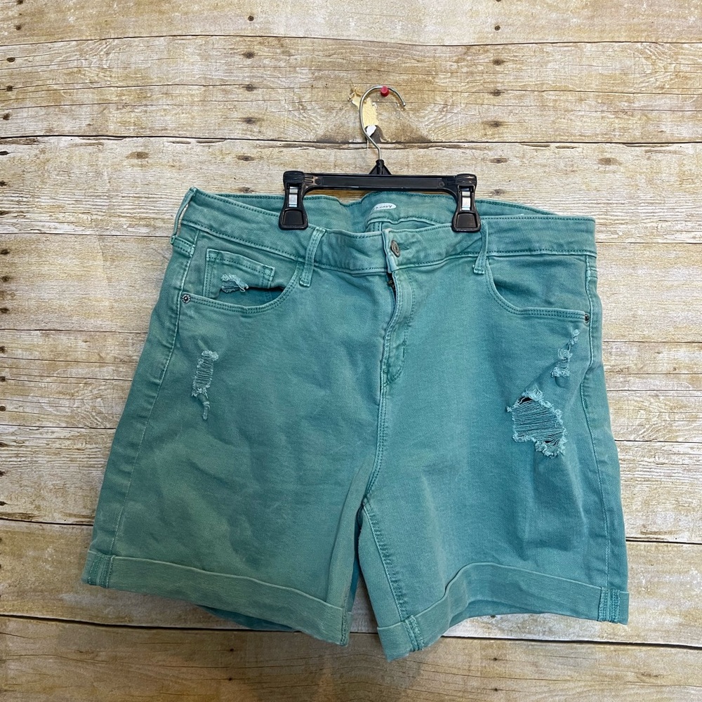 Old Navy shorts 🛍